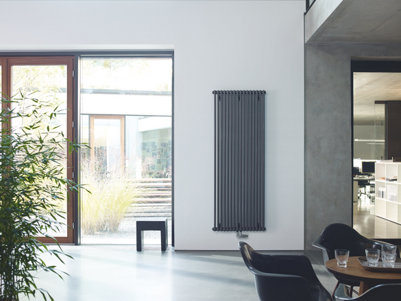 Reference Zehnder Charleston Decorative radiator Front view